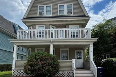 69 St Andrew Rd #2