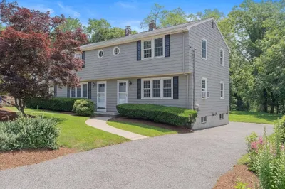 7 Ridge St #7