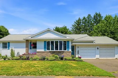 126 Edward St