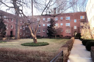 28 Saint Paul St #2