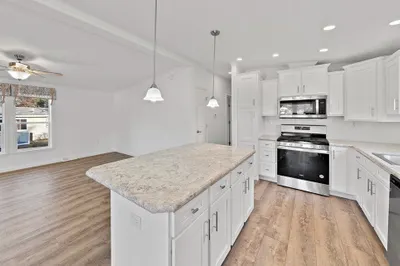 37 Adams Cir 1