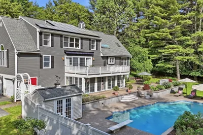 88 Esterbrook Rd 1