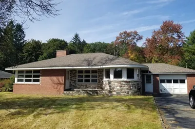 84 Greenwich Rd 1