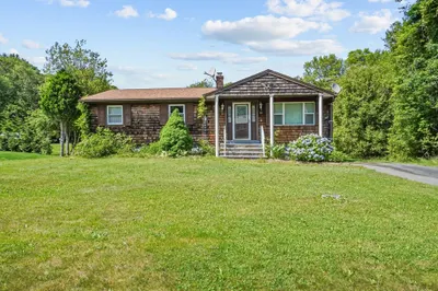 92 Benoit St