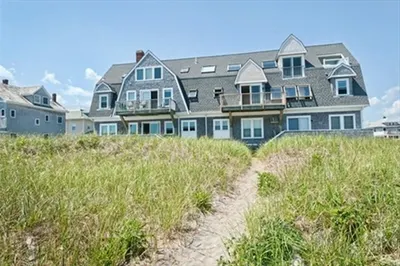175 Beach Ave #3