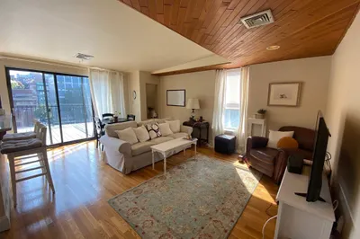42 Worcester Sq #13