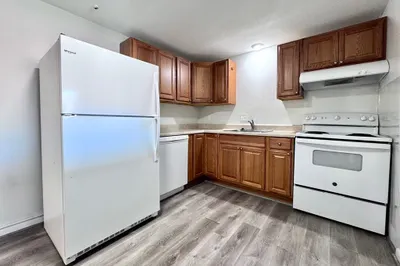 50-54 Walnut St #12 1
