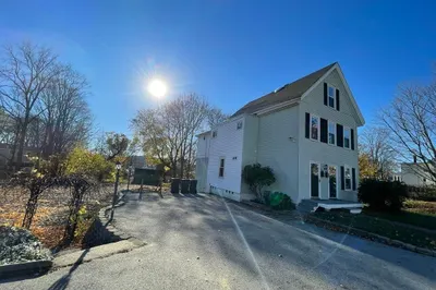 31 Belmont Ave #31