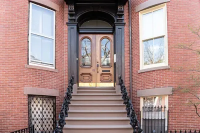42 Rutland Sq #2
