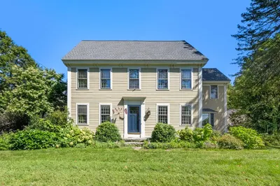 219 Central St 1