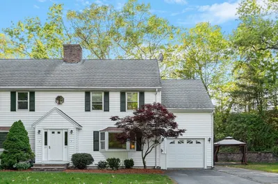 27 Tobin Ave #27 1