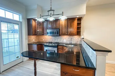118 I St #2