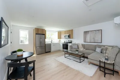 7 Kenoza Ave #201