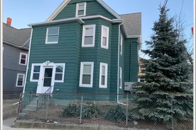42 Hillside Ave #3 1