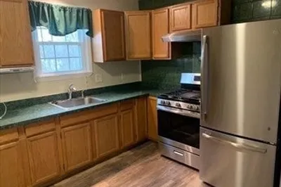 41 Davis Ave #2-2