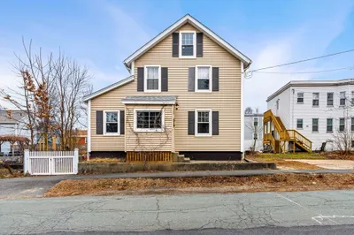 41 S Lincoln St 1
