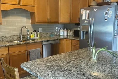 3 1/2 Becket Ave #3 1