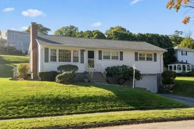 16 Hycrest Dr 1