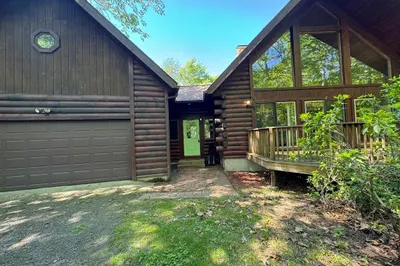 643 Woodland Way 1