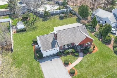 7 Hutchinson Rd
