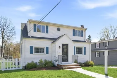 112 Pleasant Street 1