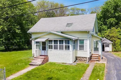 9 Idalla Ave 1