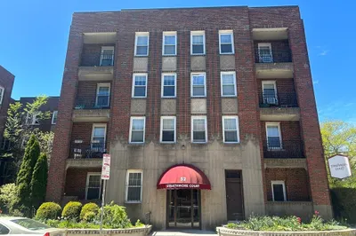52 Strathmore Rd #33 1