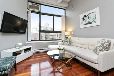 12 Stoneholm St #426