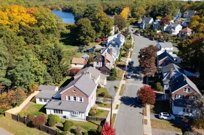 4 Parkway Road 1