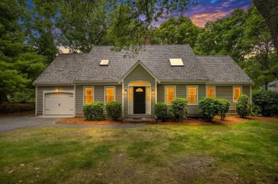 30 Currycomb Cir 1