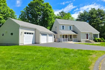 27 Christy Ln 1