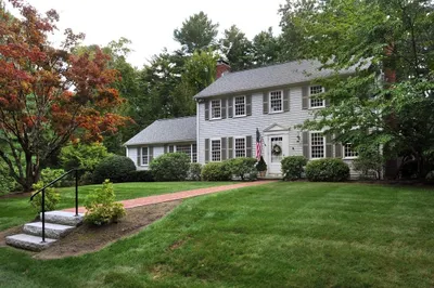 106 Evergreen St 1