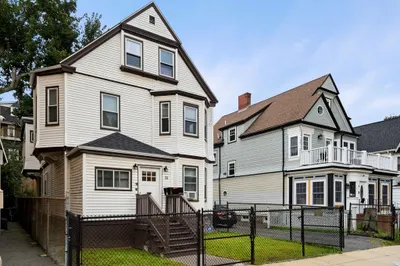 33 Waumbeck St #2 1