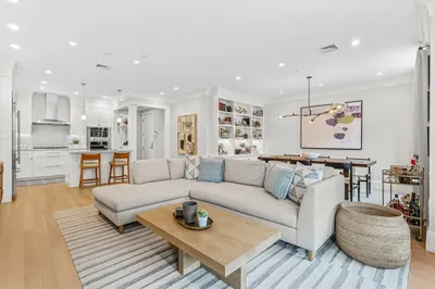131 Saint Botolph St #2