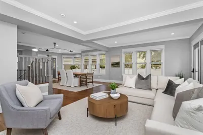 16 Lingard St #2 1