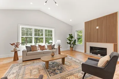 38 Freeport Drive 1