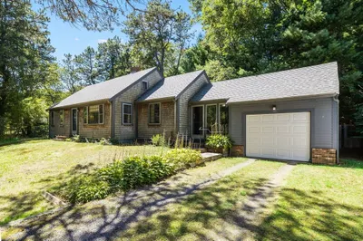 320 John Parker Rd 1