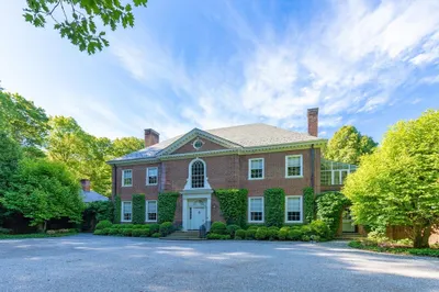 429 Summer St 1