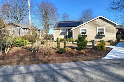 135 Namquid Dr 1