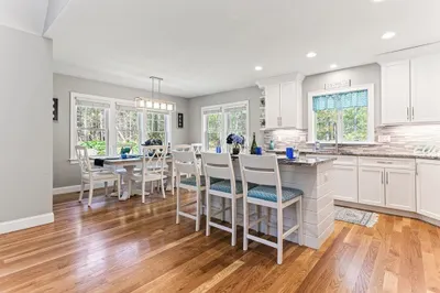 65 Saint Marks Rd 1