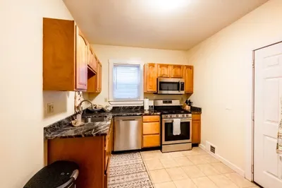 41 Child Street #1