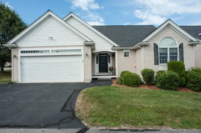67 Hillview Ln #67