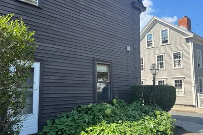 21 State St #4 1