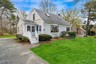714 Crowell Rd 1