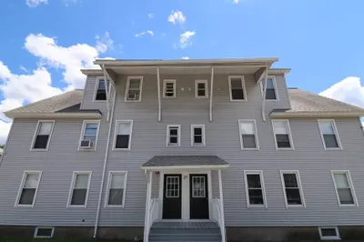 21 Cross Street #2R 1