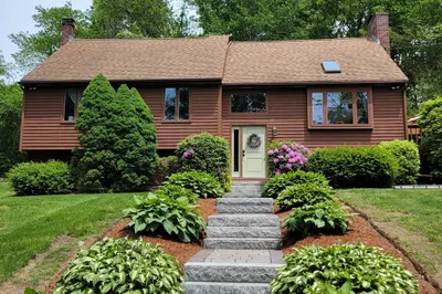 334 Mendon St 1