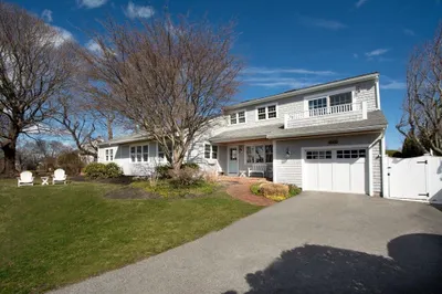 26 Bay Ridge Rd 1