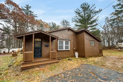 26 Churchill Rd