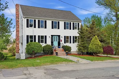 42 Duck Ln 1