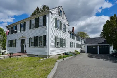 291 Brighton St 1